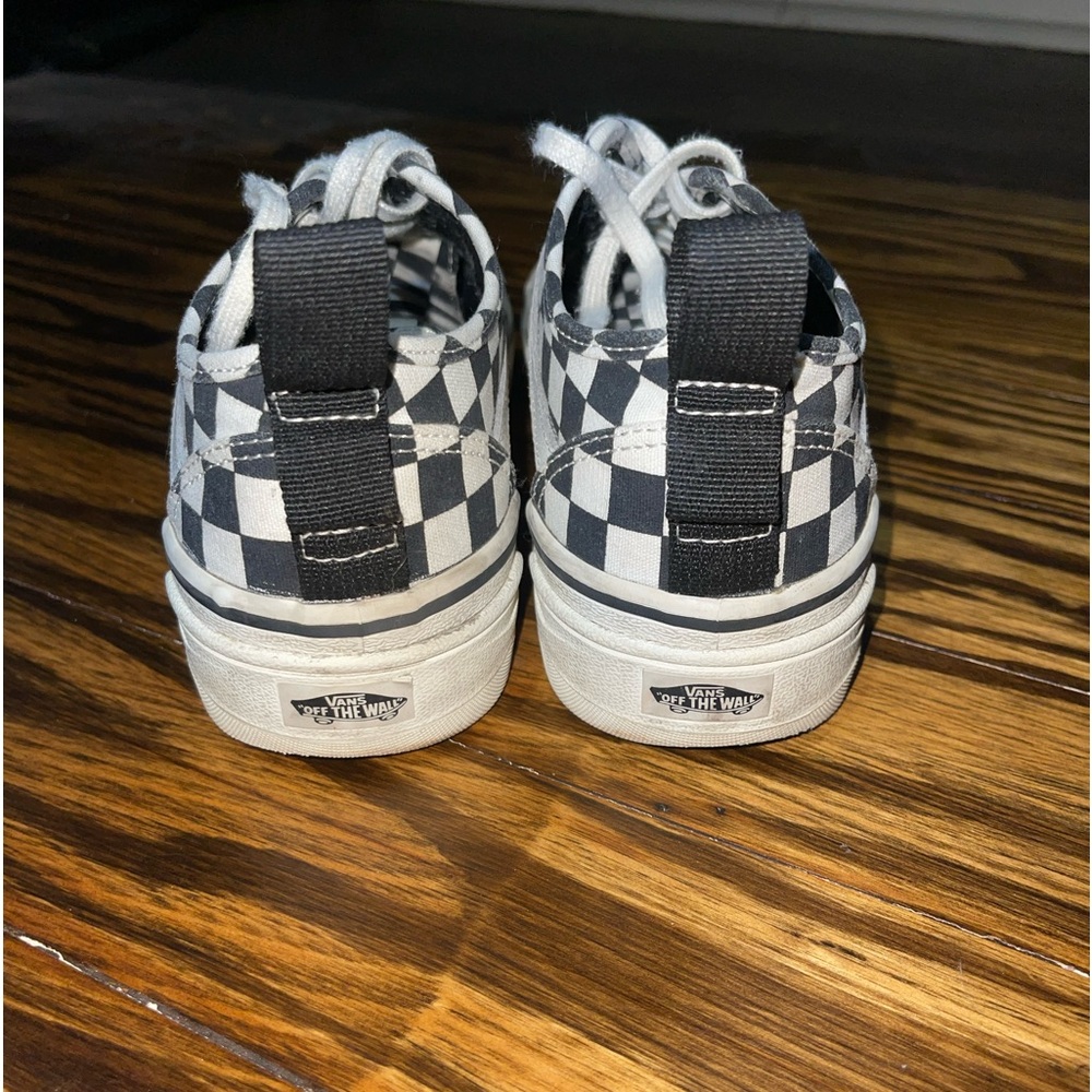 Vans - Picture 5 of 5